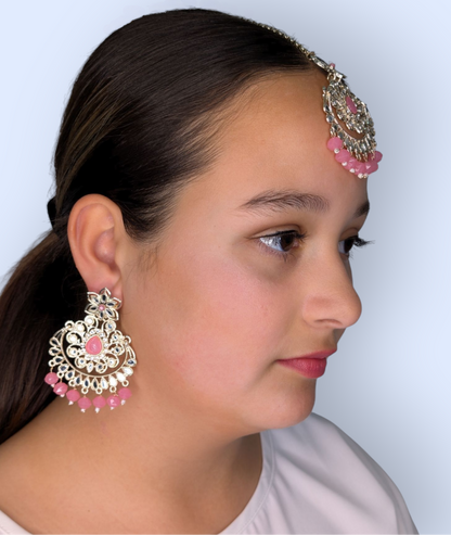 Indian Design: Maang Tikka and Earrings